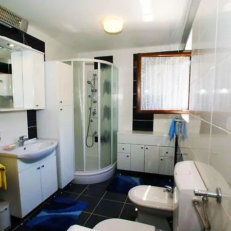 Apartment Olive Groove Malinska